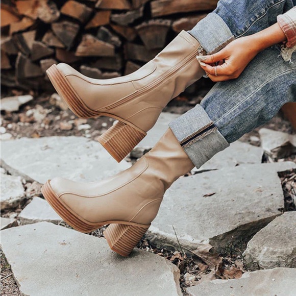 Few left ! Alexandra Platform Ankle Boots - Warm Taupe - Picture 7 of 9